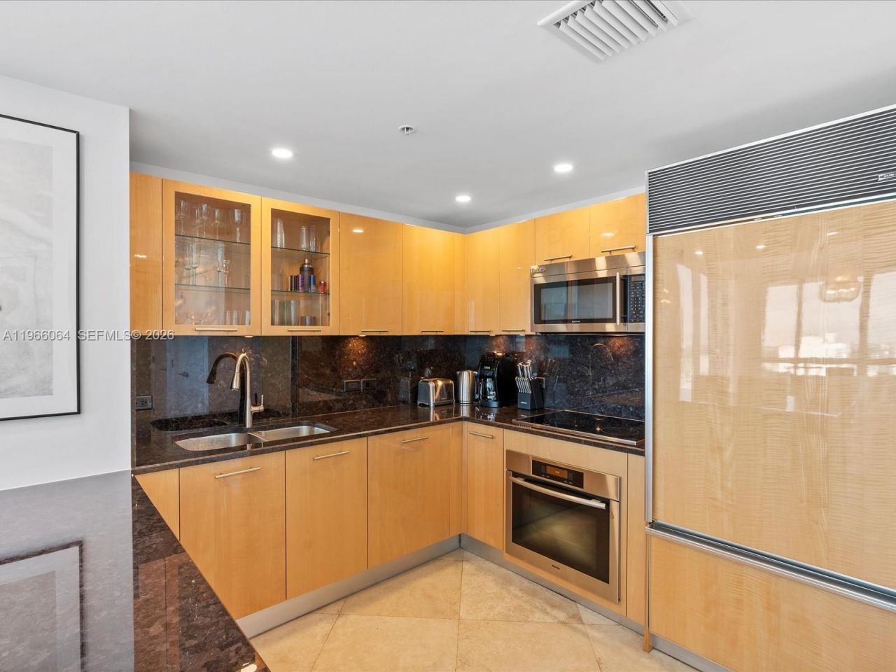 6899 Collins Ave, Unit 1704, Miami Beach, FL 33141 Photo