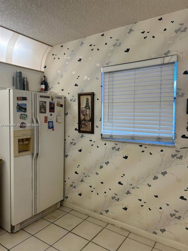 2840 Somerset Dr , Unit 400M, Lauderdale Lakes, FL 33311 Photo