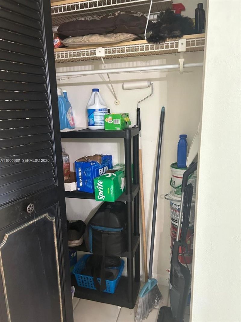 2840 Somerset Dr , Unit 400M, Lauderdale Lakes, FL 33311 Photo