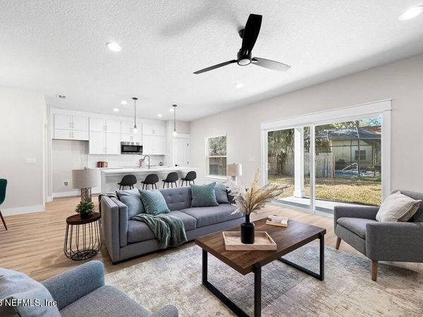 9019 HIPPS Road, Jacksonville, FL 32222