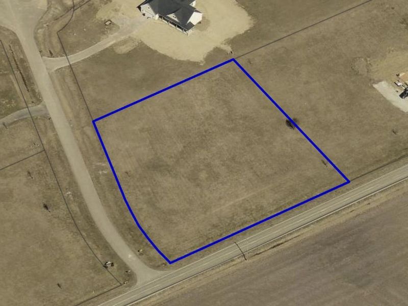 48 Deer Haven Court NE, Washington Court House, OH 43160 Photo 2