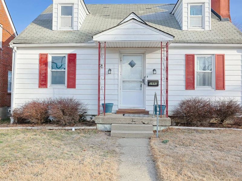 3990 Superior Avenue, Cincinnati, OH 45236 Photo 3