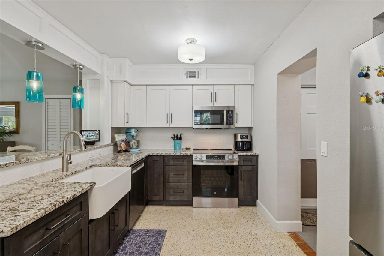 2427 Baywood Drive W, Dunedin, FL 34698 Photo