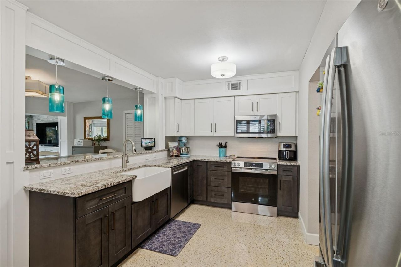 2427 Baywood Drive W, Dunedin, FL 34698 Photo