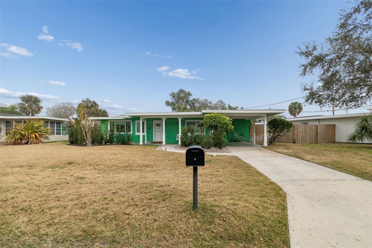 2427 Baywood Drive W, Dunedin, FL 34698 Photo