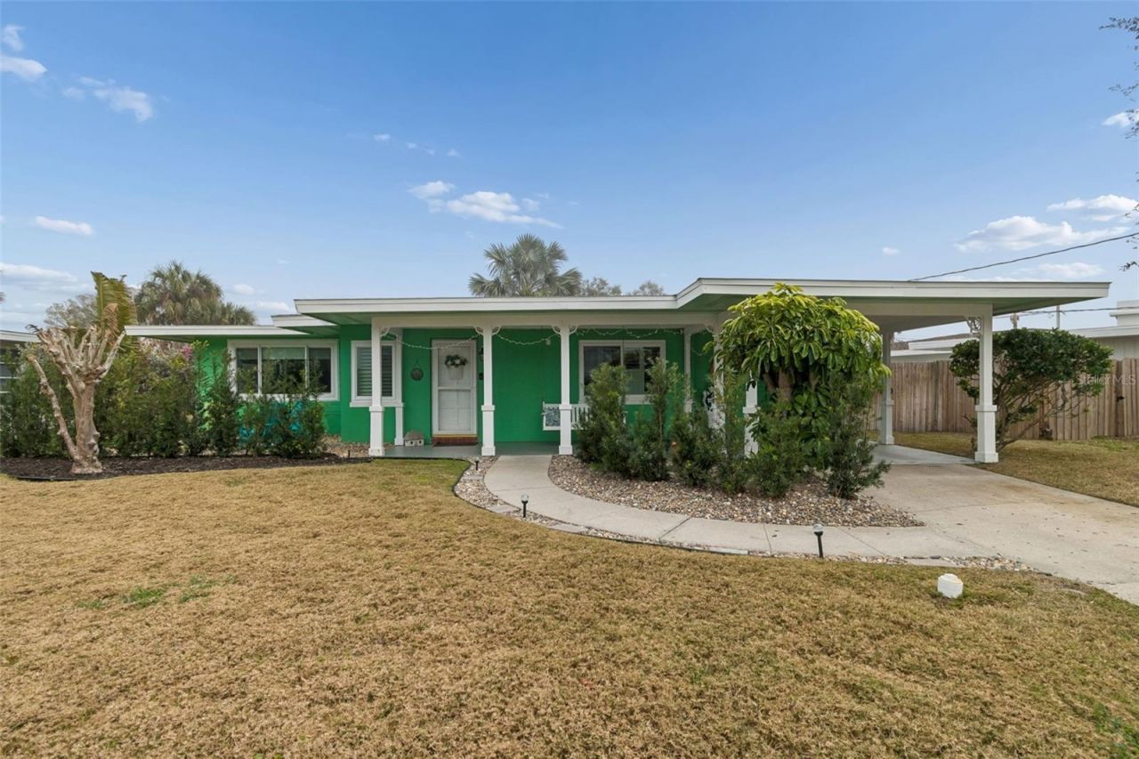 2427 Baywood Drive W, Dunedin, FL 34698 Photo
