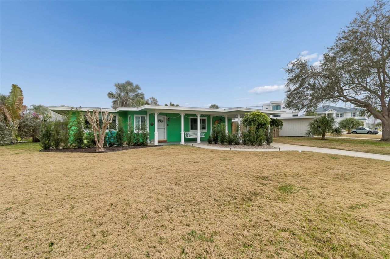 2427 Baywood Drive W, Dunedin, FL 34698 Photo