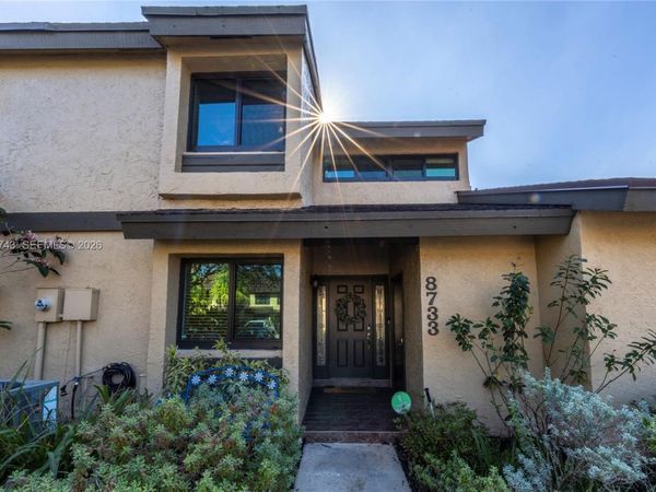 8733 Cleary Blvd, Plantation, FL 33324