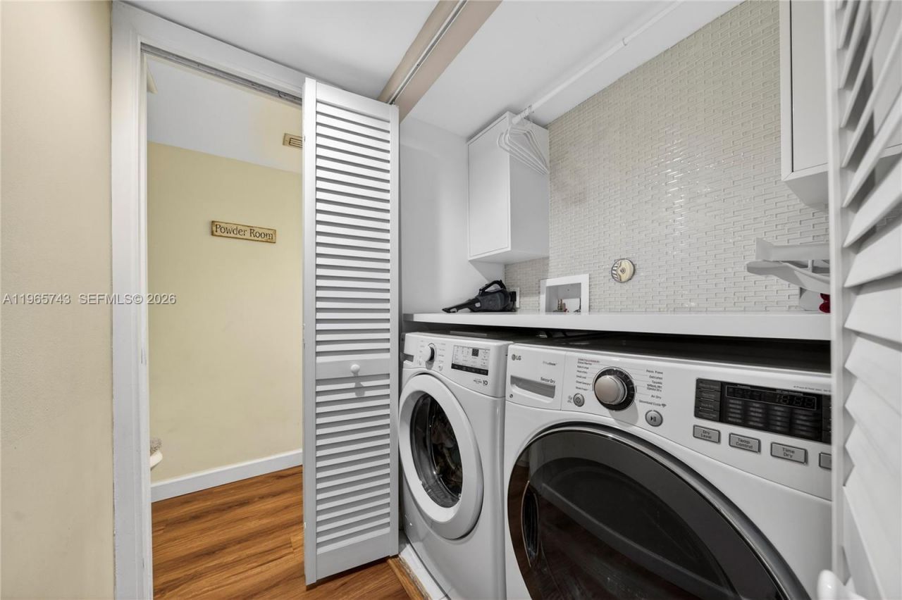 8733 Cleary Blvd, Plantation, FL 33324 Photo