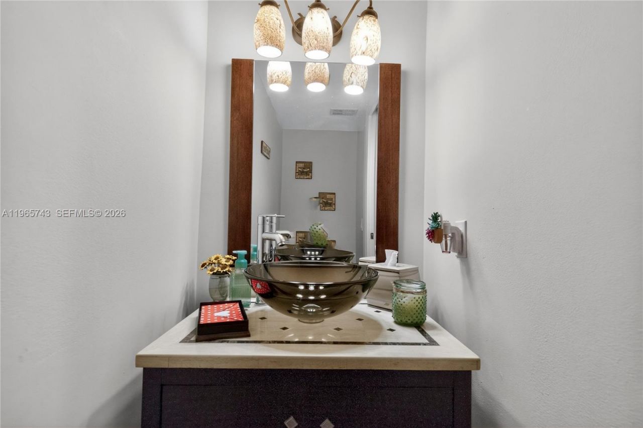 8733 Cleary Blvd, Plantation, FL 33324 Photo