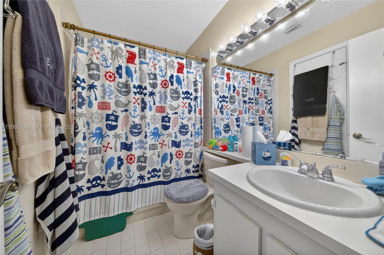 8733 Cleary Blvd, Plantation, FL 33324 Photo