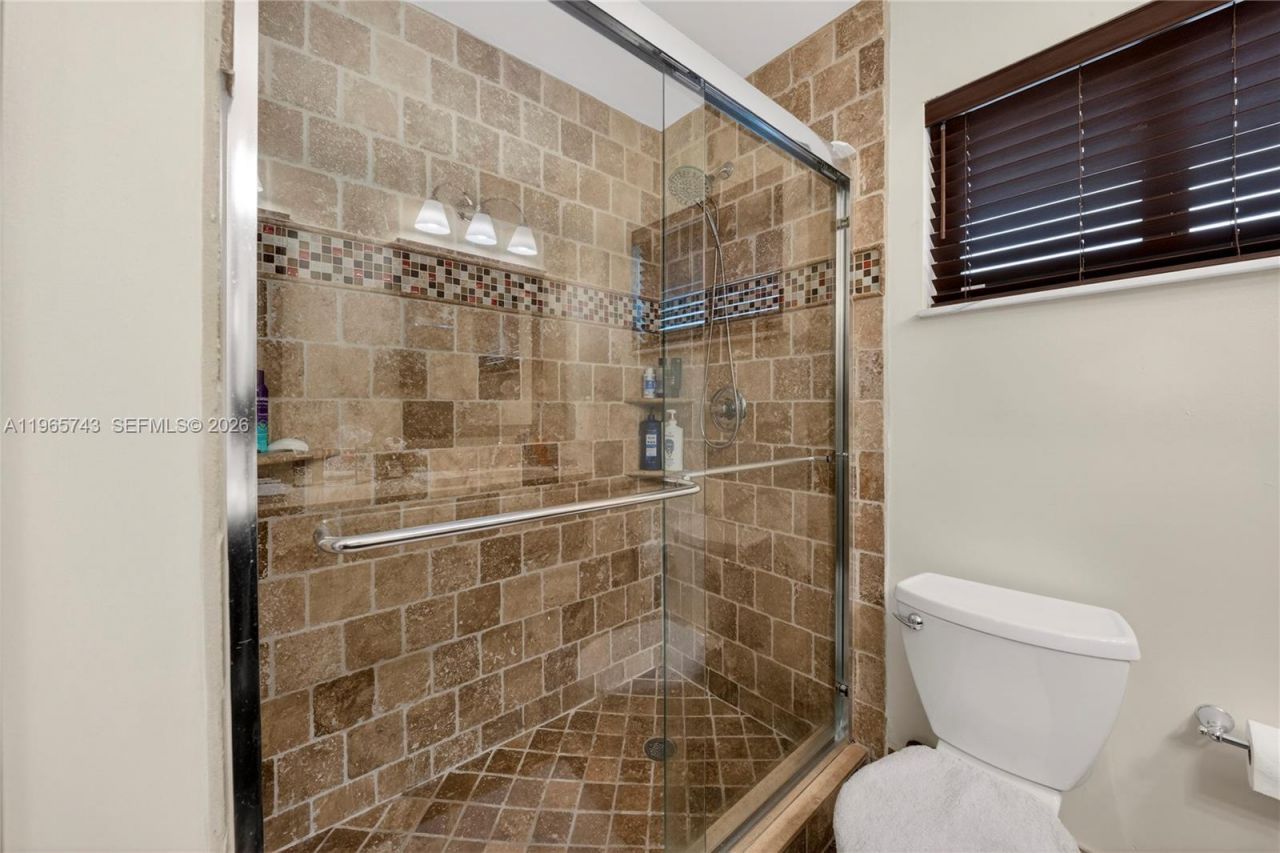 8733 Cleary Blvd, Plantation, FL 33324 Photo