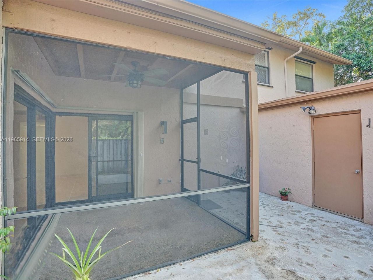 6 Chestnut Cir, Cooper City, FL 33026 Photo