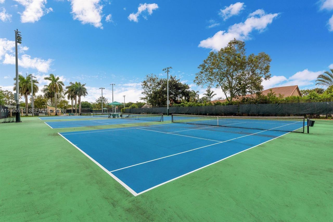 6 Chestnut Cir, Cooper City, FL 33026 Photo