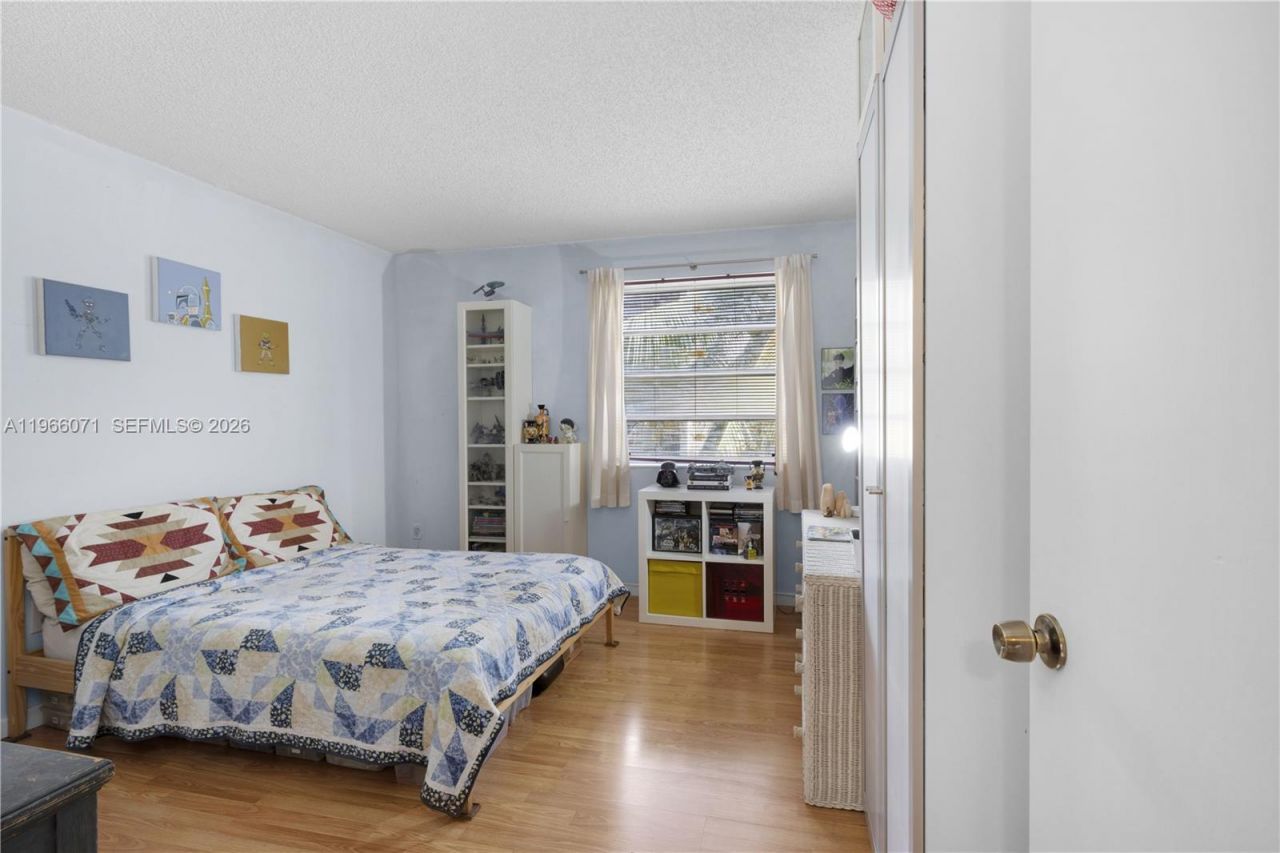 325 NW 72nd Ave, Unit 308, Miami, FL 33126 Photo