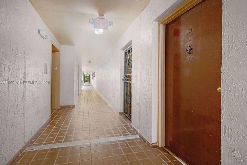 325 NW 72nd Ave, Unit 308, Miami, FL 33126 Photo