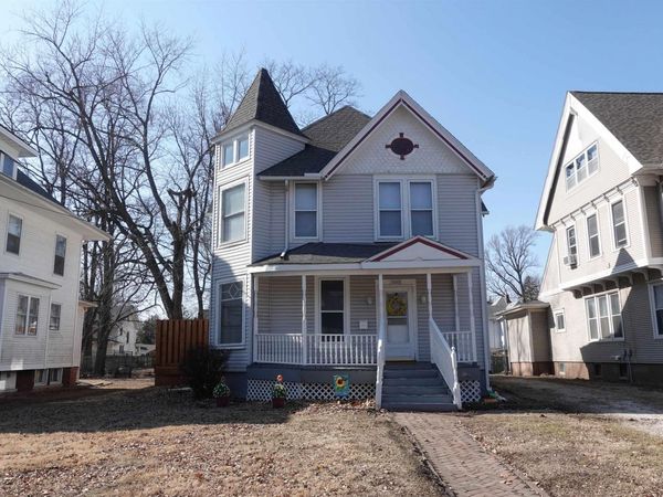 1092 N BROAD Street, Galesburg, IL 61401