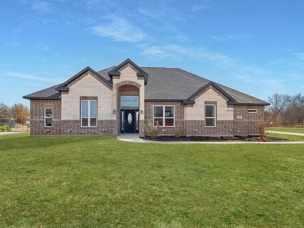 129 Altom Road, Springtown, TX 76082