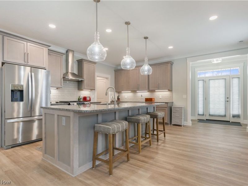 3542 Red Tail Circle NW, Canton, OH 44708 Photo 2