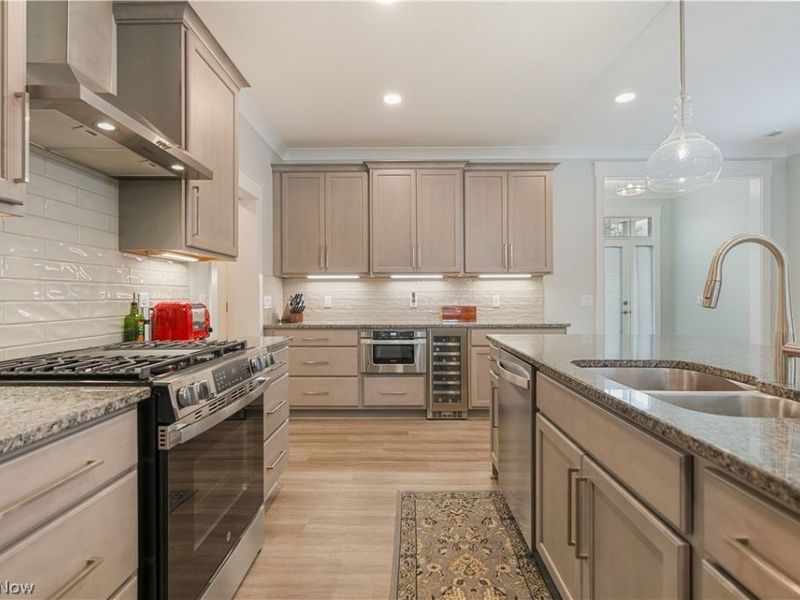 3542 Red Tail Circle NW, Canton, OH 44708 Photo 5