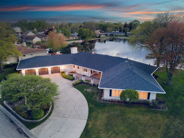 1990 Berry Lane, Des Plaines, IL 60018 Main Photo