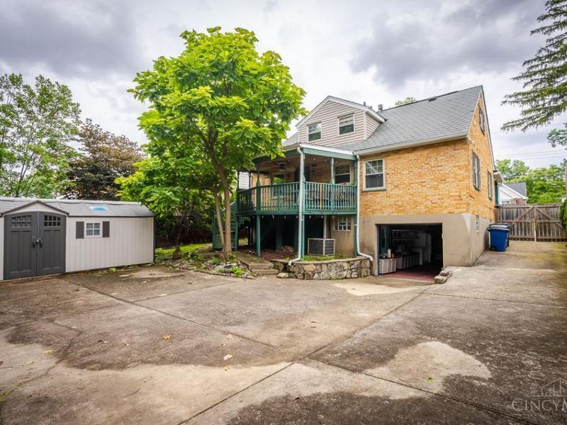 6705 Elwynne Drive, Silverton, OH 45236 Photo 17