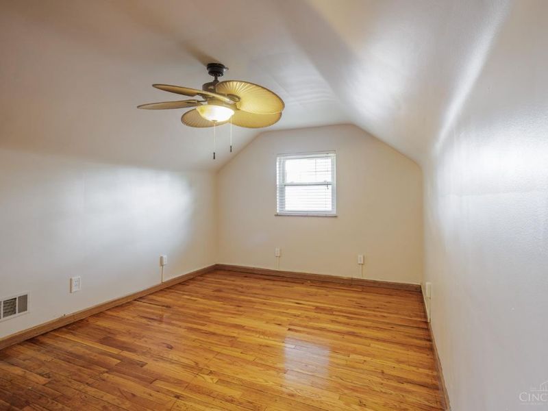 6705 Elwynne Drive, Silverton, OH 45236 Photo 18