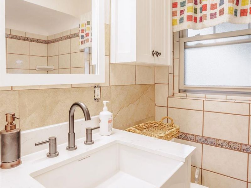 6705 Elwynne Drive, Silverton, OH 45236 Photo 24