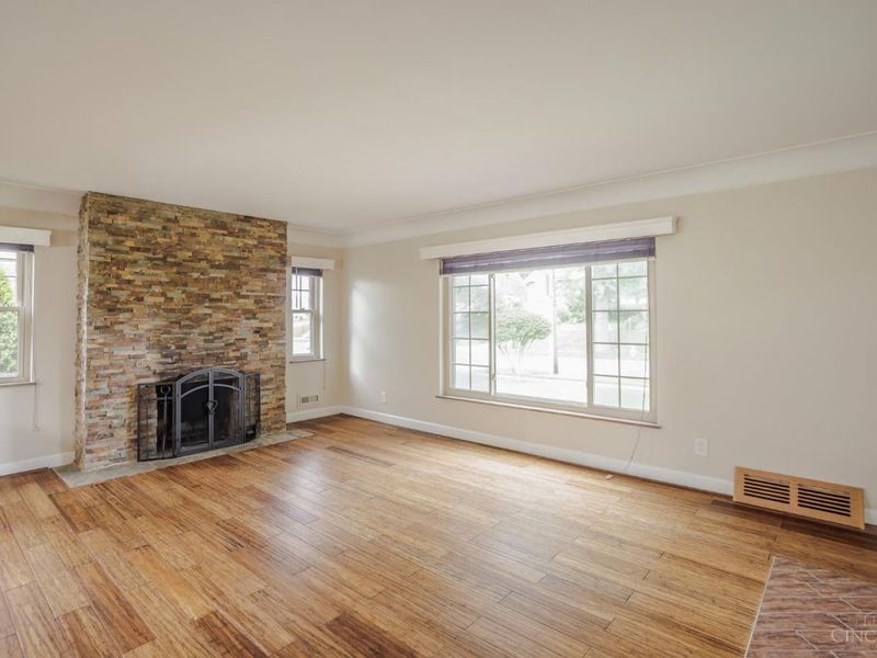 6705 Elwynne Drive, Silverton, OH 45236 Photo 6