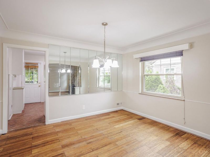 6705 Elwynne Drive, Silverton, OH 45236 Photo 9