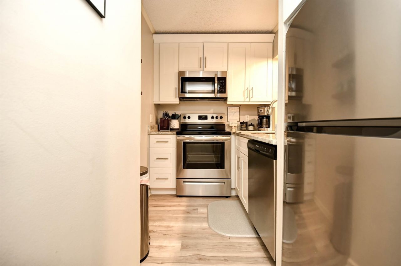 415 Ocean Creek Dr.  Photo 18