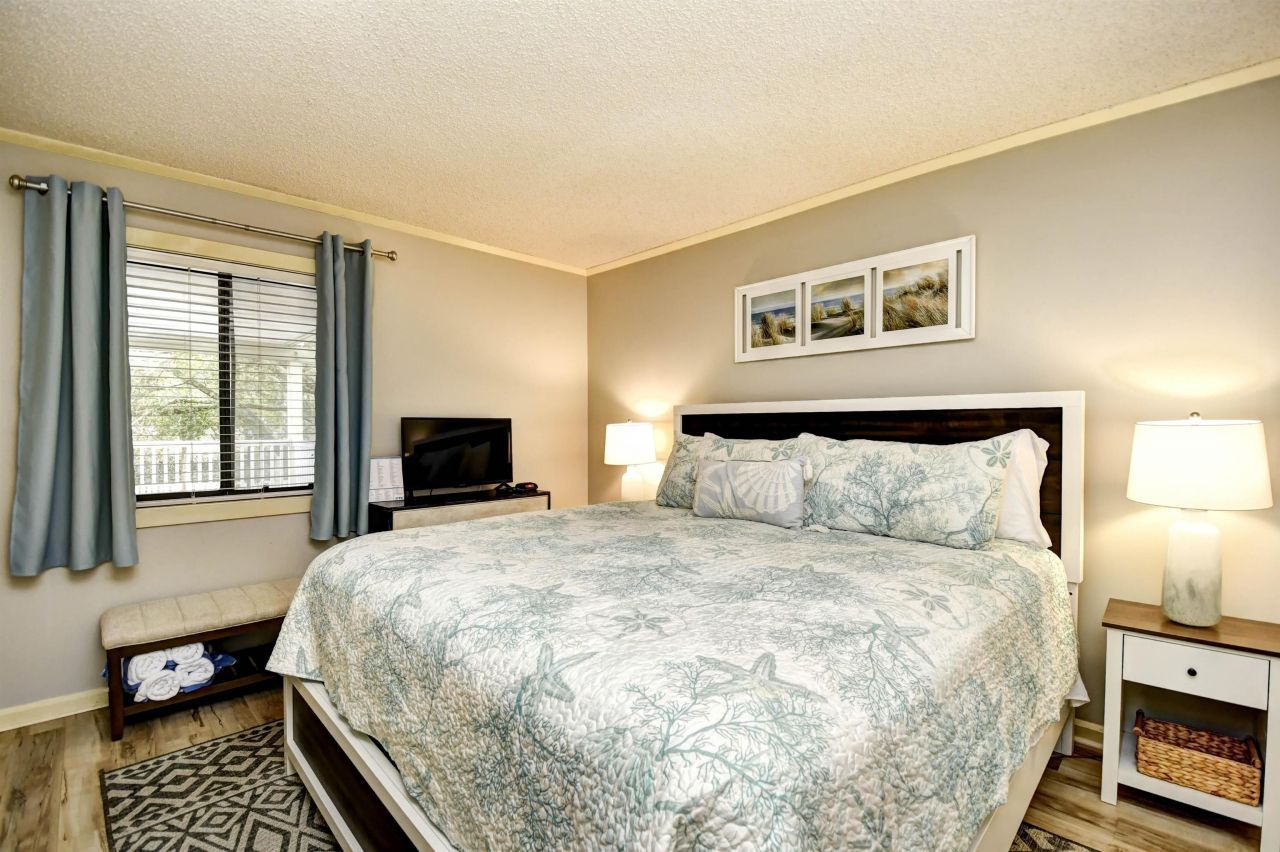 415 Ocean Creek Dr.  Photo 20