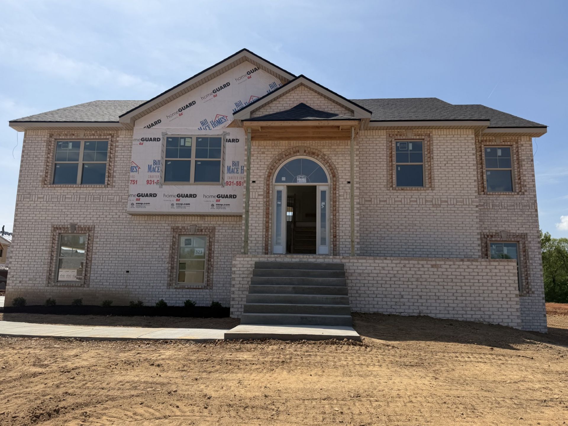 323 Cardinal Creek, Clarksville, TN 37040 Main Photo