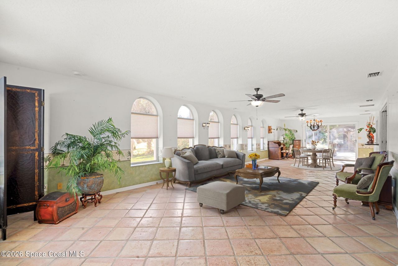 620 W Pine Road, Melbourne, FL 32904 Photo