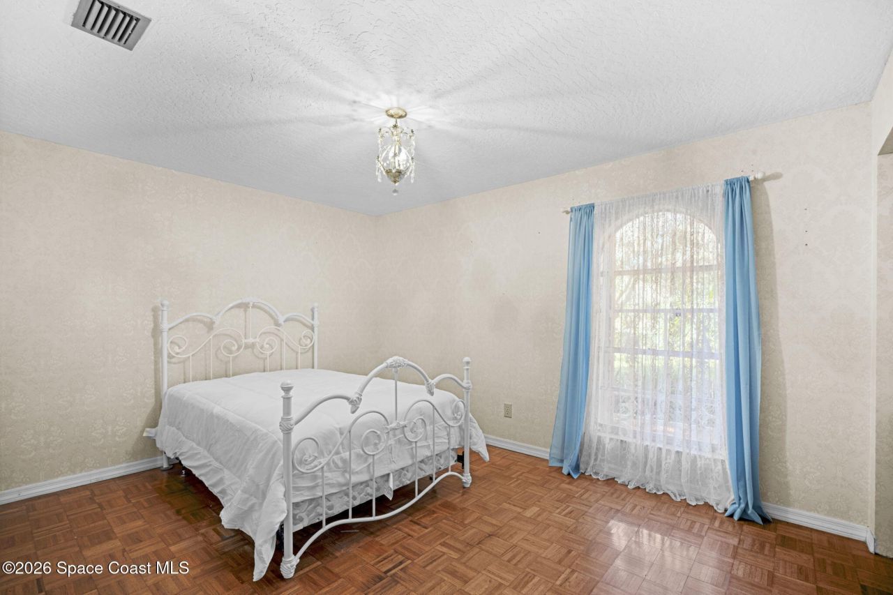 620 W Pine Road, Melbourne, FL 32904 Photo