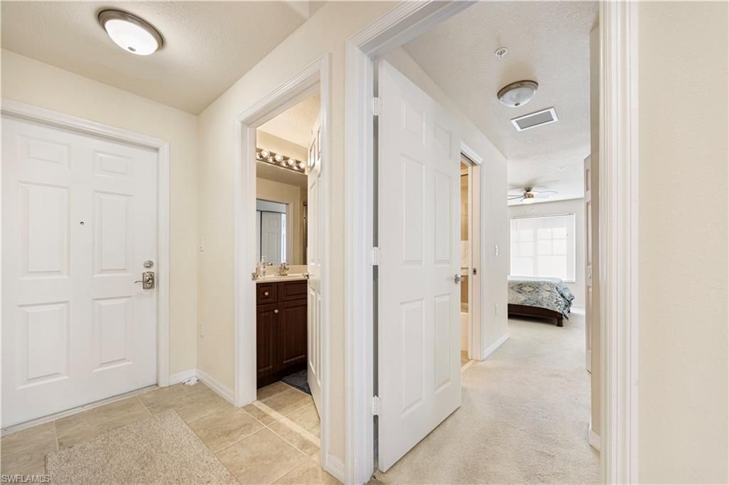 13180 Bella Casa Cir, Unit 166, Fort Myers, FL 33966 Photo