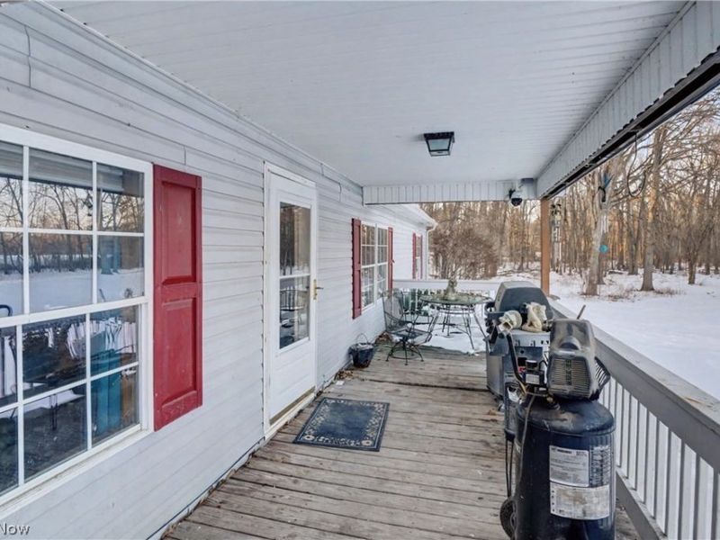 9672 Whippoorwill Road, Diamond, OH 44412 Photo 12