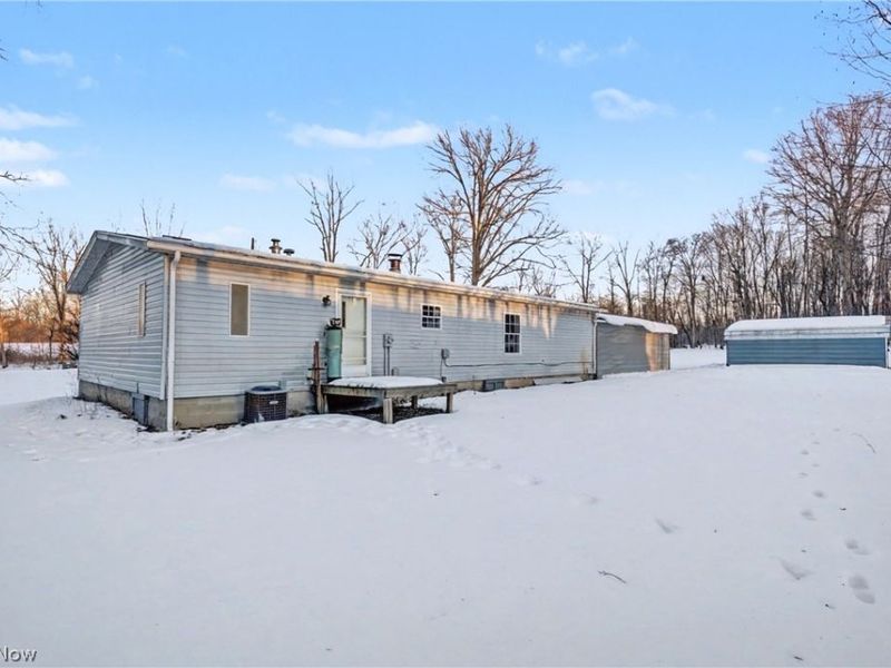 9672 Whippoorwill Road, Diamond, OH 44412 Photo 15