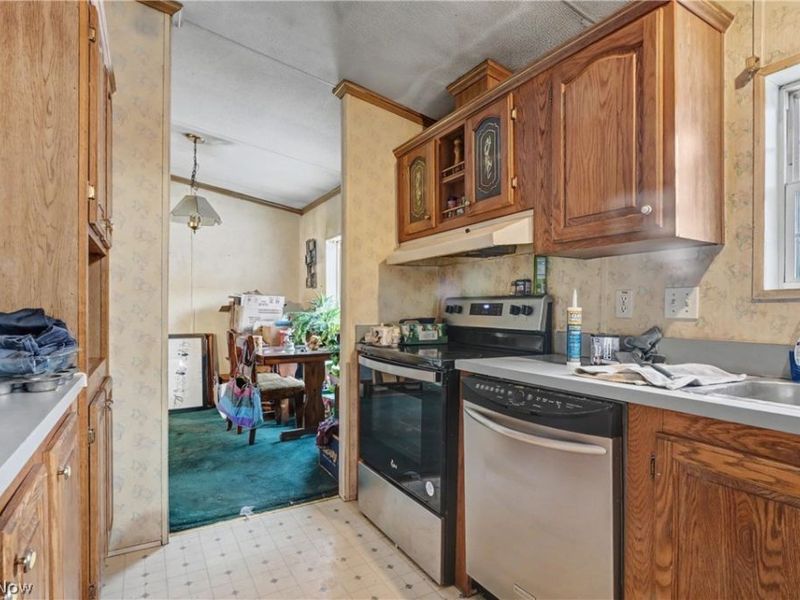 9672 Whippoorwill Road, Diamond, OH 44412 Photo 2