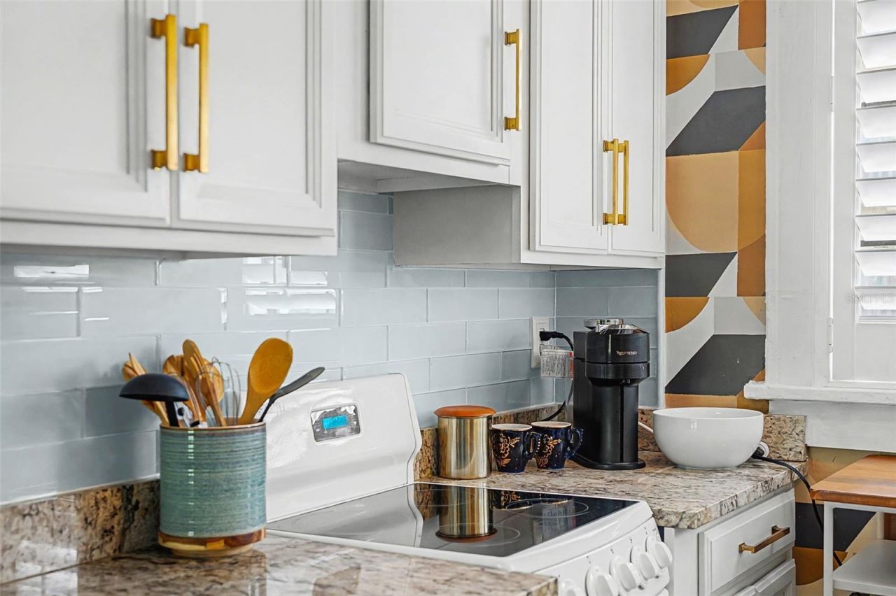 210 N 17th Street W, Unit 21, Bradenton, FL 34205 Photo