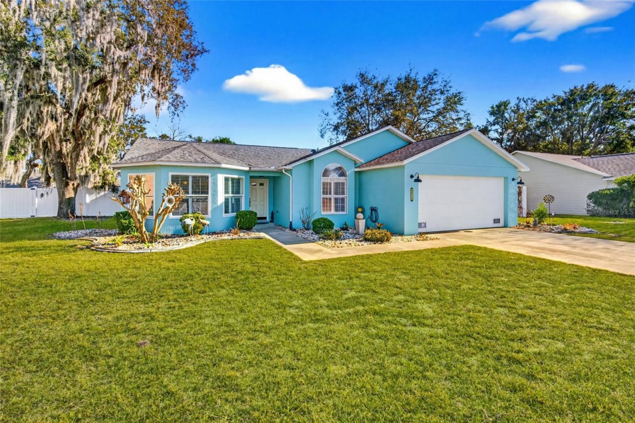 5118 Royal Oak Drive, Fruitland Park, FL 34731 Photo