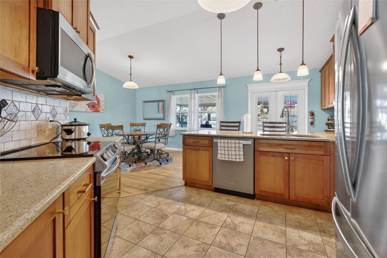 5118 Royal Oak Drive, Fruitland Park, FL 34731 Photo