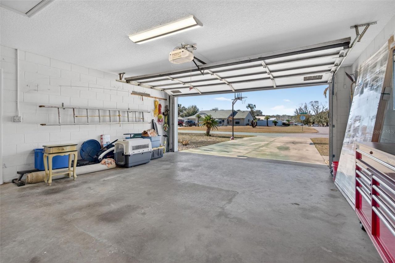 5118 Royal Oak Drive, Fruitland Park, FL 34731 Photo