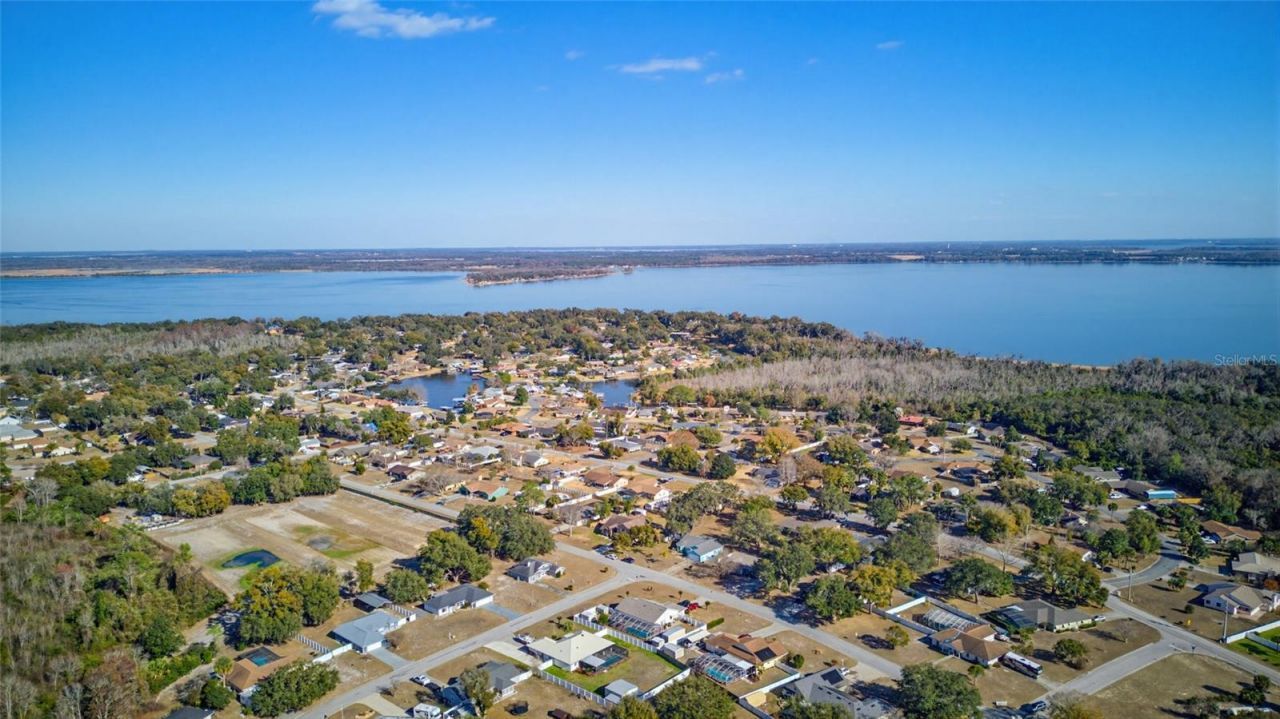 5118 Royal Oak Drive, Fruitland Park, FL 34731 Photo