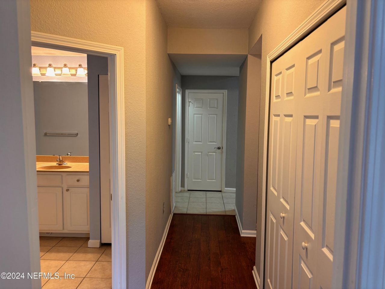 10075 Gate Parkway N, Unit 2413, Jacksonville, FL 32246 Photo