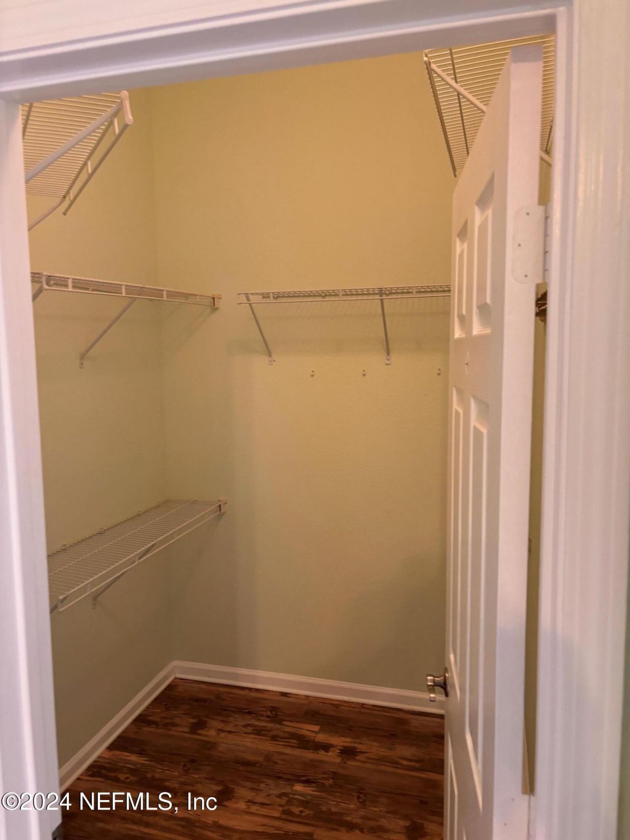 10075 Gate Parkway N, Unit 2413, Jacksonville, FL 32246 Photo