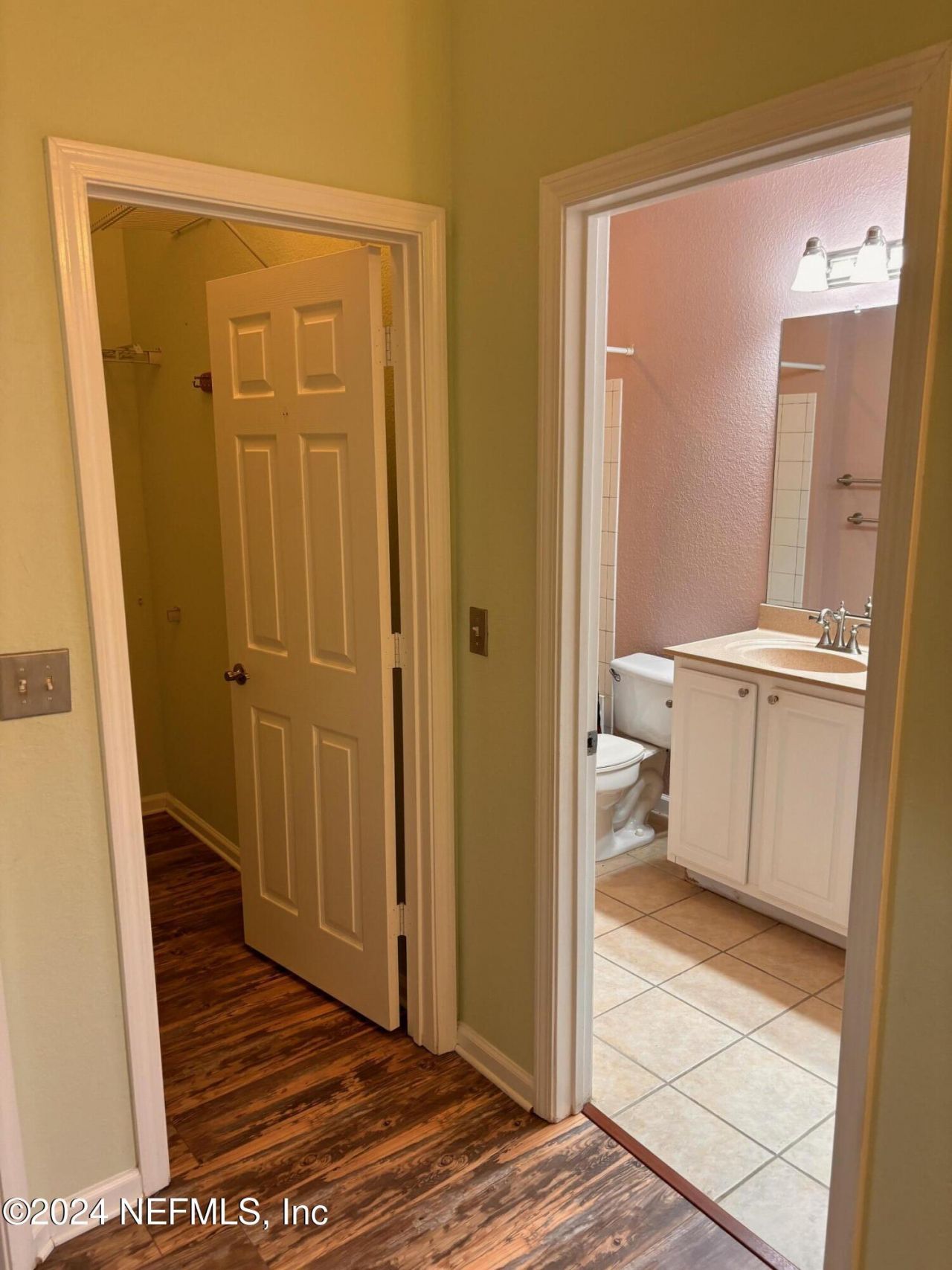 10075 Gate Parkway N, Unit 2413, Jacksonville, FL 32246 Photo