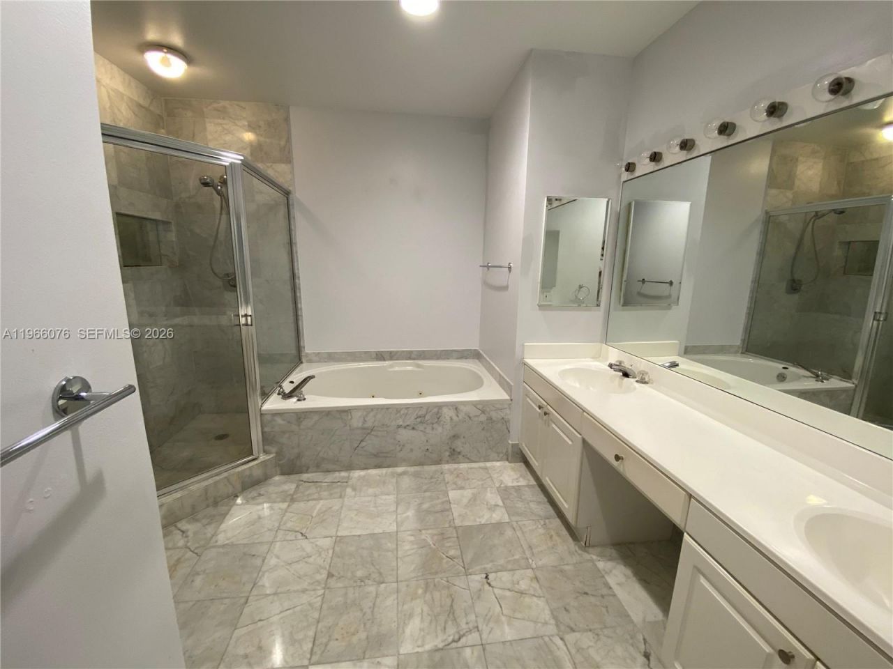 3640 Yacht Club Dr, Unit 103, Aventura, FL 33180 Photo