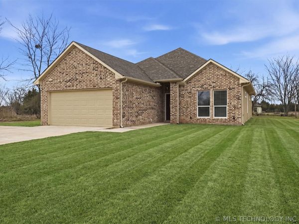 116 8th Avenue, Colbert, OK 74733