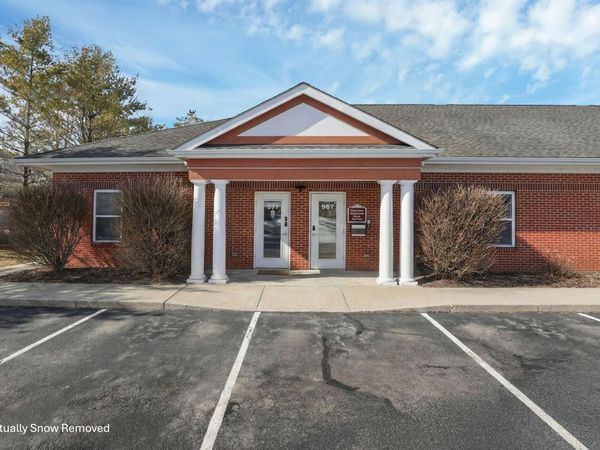 967 Worthington Woods Loop Road, Columbus, OH 43085